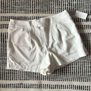 A New Day Size 14 Off White Stretch shorts Chinos NWT